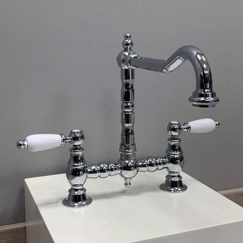 PB Nosztalgikus Híd Konyhai Csaptelep Króm derékszögű kifolyóval fehér fogantyúkkal PBN.CHR.H.WH