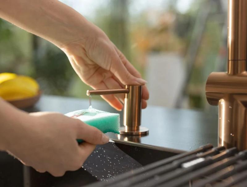 Franke Atlas réz beépíthető szappanadagoló pvd réz 112.0717.104