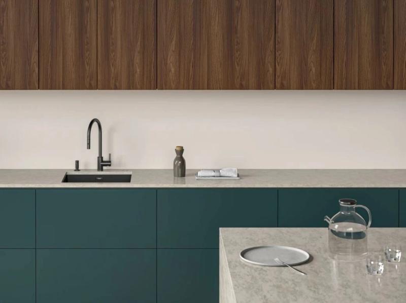 Franke Keukenkraan Eos Neo met uittrekbare sproeikop, geborsteld zwart 115.0613.671