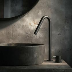 Waterevolution Flow 2-gats wastafelkraan zwart met hoge V 120mm uitloop T1122VPR

Waterevolution Flow 2-lyukú fekete mosdócsaptelep magas V 120 mm kifolyóval T1122VPR