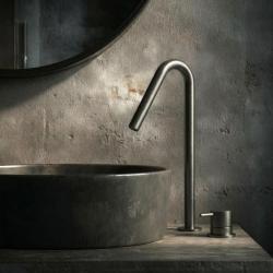 Waterevolution Flow 2 lyukú mosdócsaptelep PVD Gun Metal magas V 120 mm kifolyóval T1122VGME