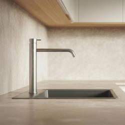 Waterevolution Flow keverőcsaptelep konyhához PVD Gun Metal T150GME