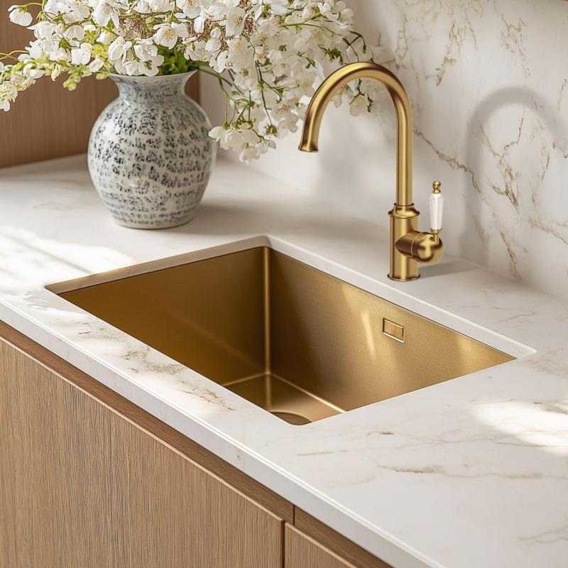 Quadri Worksop Klasszikus Nosztalgikus Arany PVD Konyhai Csaptelep Kerámia Fogantyúval 1208956102