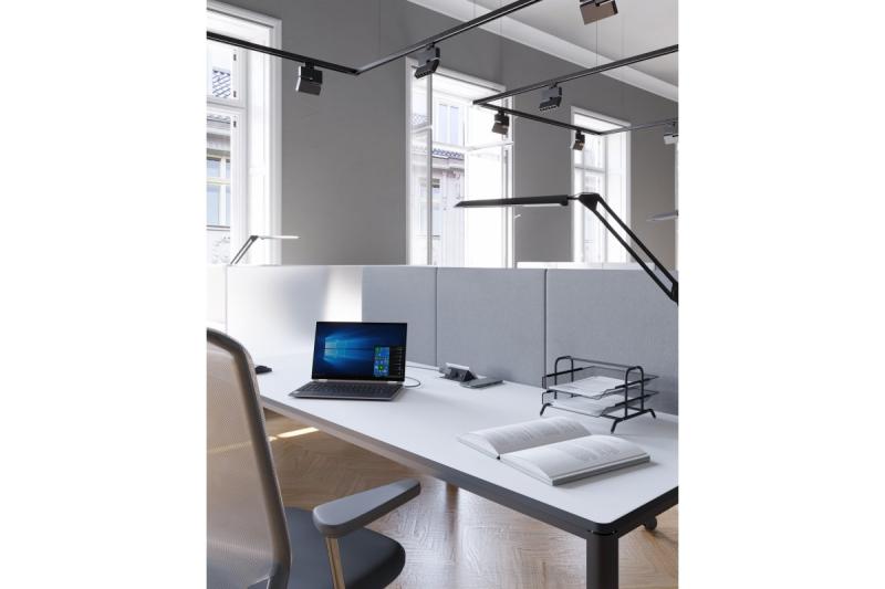 AVARO PLUS kihúzható konnektor 1208958671