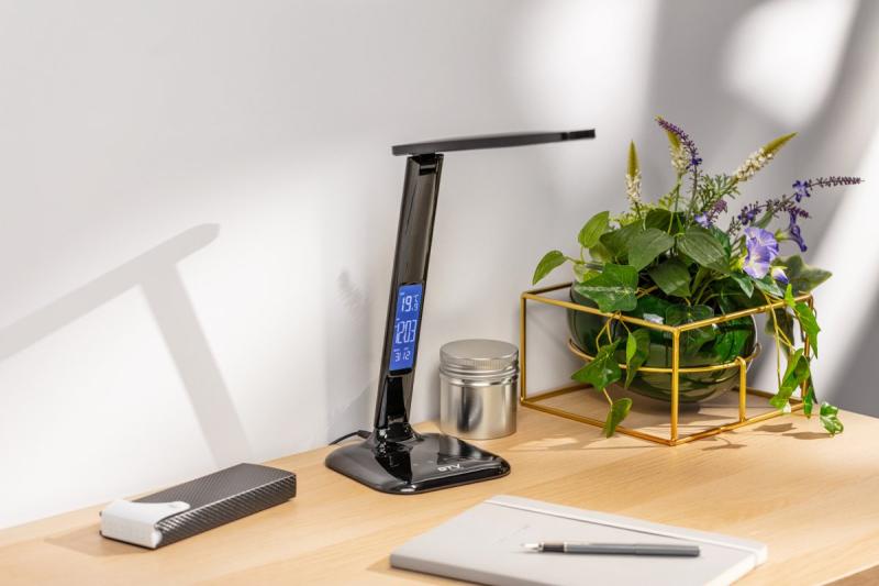 Decor Bureau Lamp LINEAR 7W 420lm AC220-240V 3-CCT 5-lépcsős tompítás PF>0 5 RA>80 fekete 1208962501