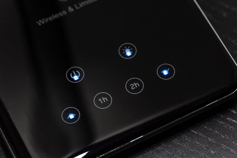 Decor Asztali Lámpa Tritton 6W 340lm AC220-240V 4-CCT Vezeték nélküli Töltés USB PF>0,5 RA>80 fekete 1208962518