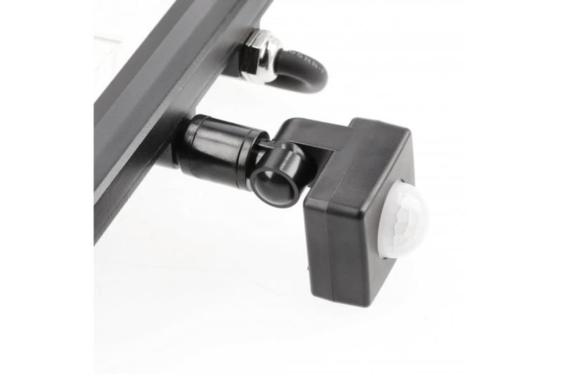 LED-es árnyékolótávcső iNEXT mozgásérzékelővel 30 W 2400 lm, PF>0,9, RA>80, IP65, 120°, 6400 K, fekete test 1208962860