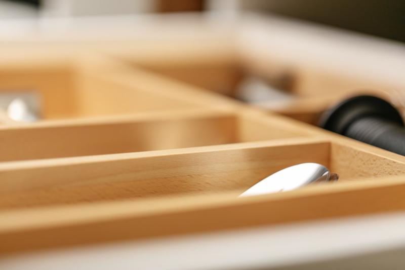 Decor Cutle Evőeszköztartók Állítható evőeszköztartó Szín Bükk 1208966290