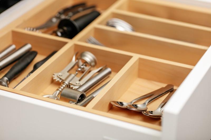 Decor Cutle Evőeszköztartó Konyhai Állítható Betét 600-1000mm-es Szekrényekhez 1208966291