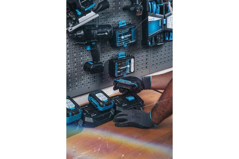 HÖGERT újratölthető akkumulátor 2 Ah 18 V