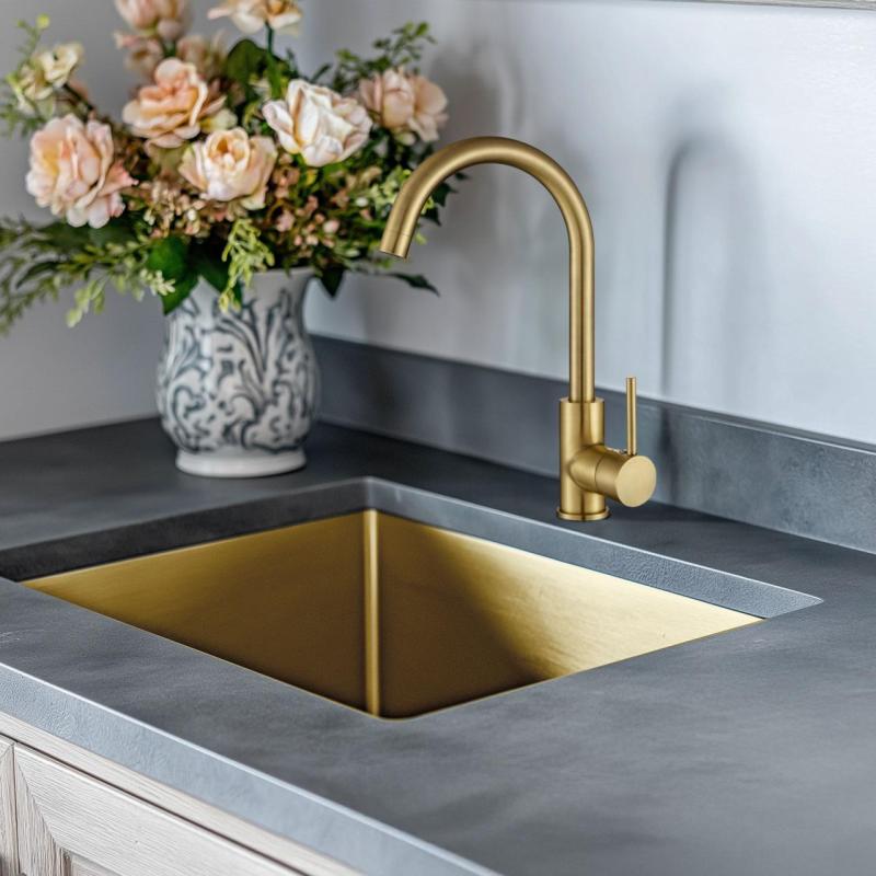 Ausmann Arvia arany konyhai csaptelep PVD Gold forgatható kifolyóval 1208970640