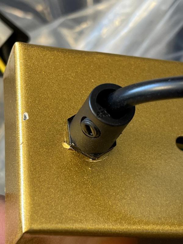 OUTLET Keret Sérült Dekor Avelin függőlámpa arany téglalap alakú kerettel, 80 cm széles 2287