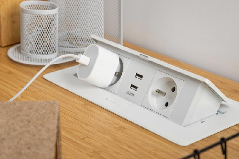 Puha, kihúzható aljzatmodul.