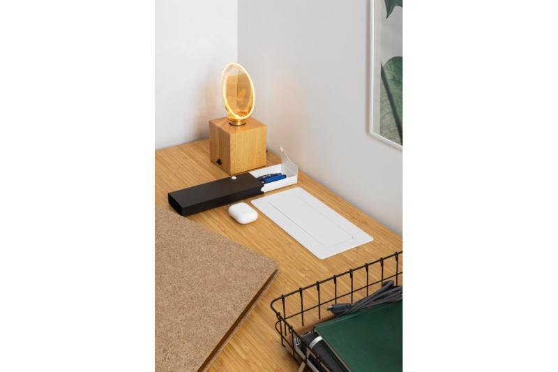 Puha, kihúzható aljzatmodul.