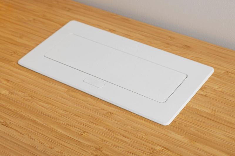 Puha, kihúzható aljzatmodul.