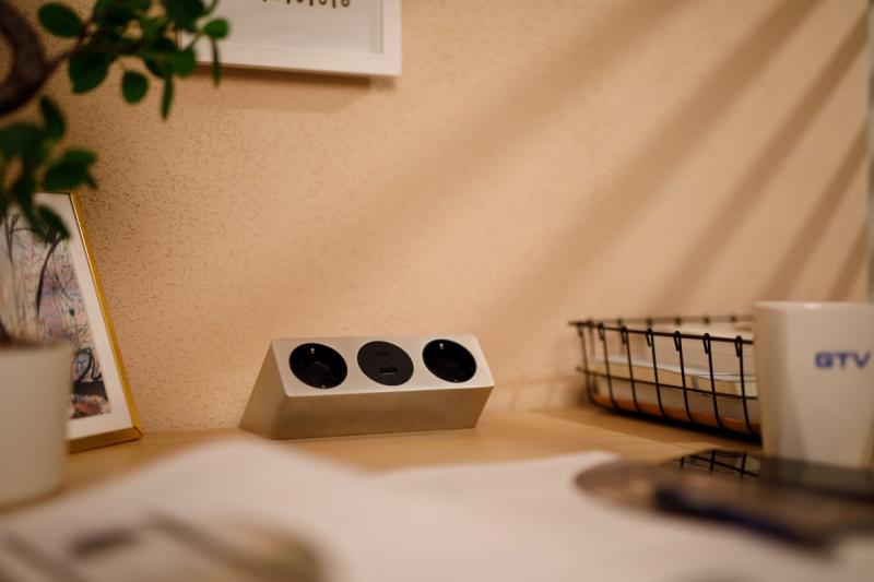 SOFITO bútorcsatlakozó, 2xSHUKO, USB A+C, 1,5 m kábel, rozsdamentes acél