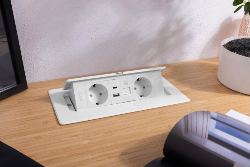 MULTISOFT bútorszerelvény, 2xSHUKO, USB A+C, RJ45, 1,5 m kábel, fehér