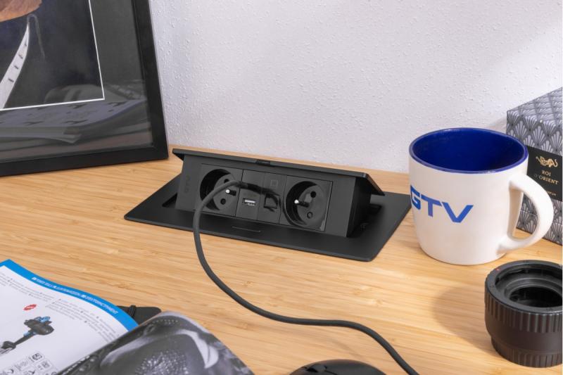 MULTISOFT Bútorcsatlakozó 2x földelt aljzat, USB A+C, RJ45, tápkábel dugóval, fekete