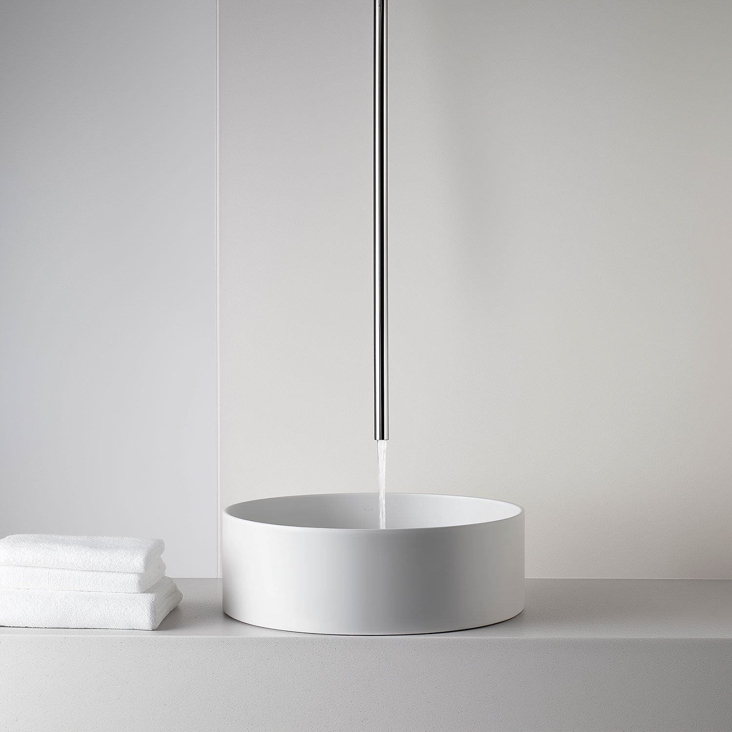 Mennyezetről csüngő csapok: Design álom vagy gyakorlati rémálom?